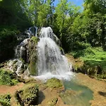 Bed and breakfast Les Monts D'amara, Ressourcement, Nature, Santé 4*