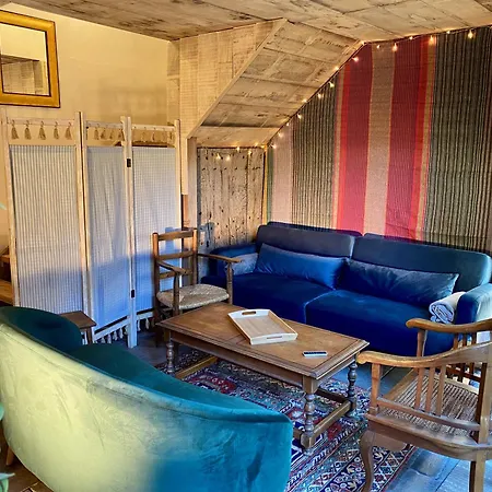 Les Monts D'amara, Ressourcement, Nature, Sante Bed & Breakfast Campuac