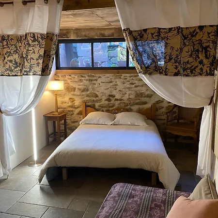 Les Monts D'amara, Ressourcement, Nature, Sante Bed & Breakfast